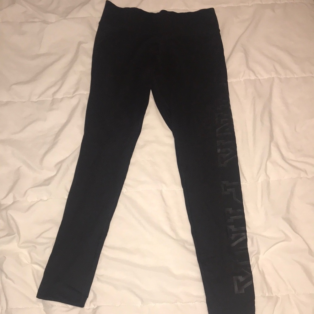 Black decal PINK leggings